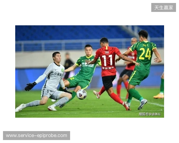 半场-国安0-0蓉城 王子铭包抄踢空失空门 韦世豪报复性铲球染黄